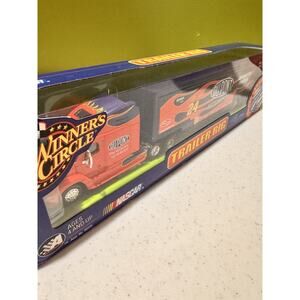 Vtg Nascar Winners Circle Jeff Gordon #24 Dupont Trailer Rig 1:64 Red Flames